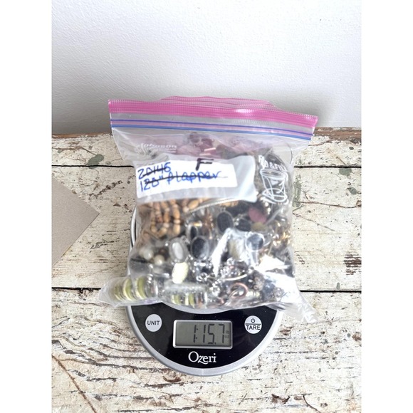 Lot Jewelry Mixed Costume Wearable Repurpose Scrap Bracelets Necklaces Charms F - Picture 6 of 6